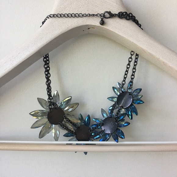 J. Crew - Glass Flower Necklace - Picture 5 of 7